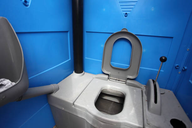 Best Portable restroom trailer rental  in Antioch, IL